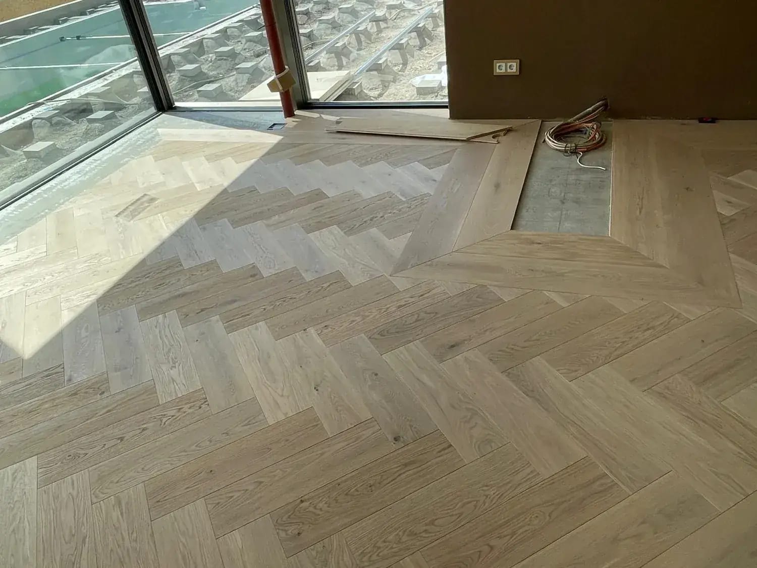 Verlegung eines Holzbodens durch bauer raum